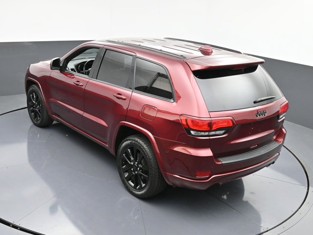 Vehicle image 26 of 40