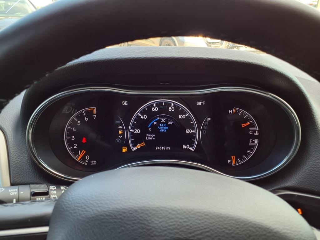 Vehicle image 20 of 27