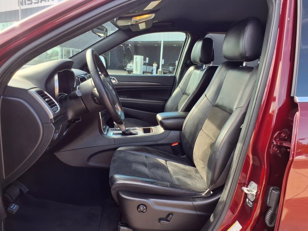 Vehicle image 24 of 27