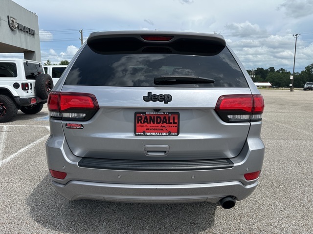 Vehicle image 6 of 47