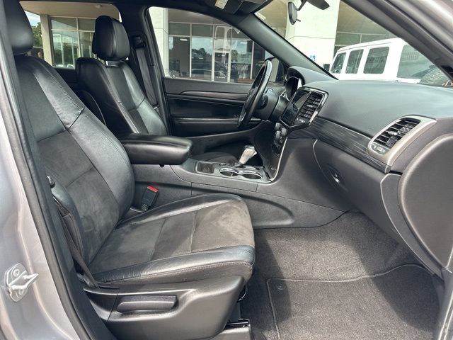 Vehicle image 39 of 47