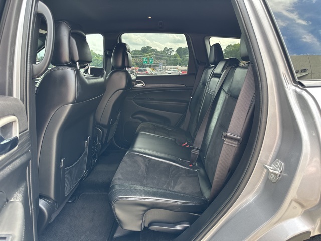 Vehicle image 27 of 47