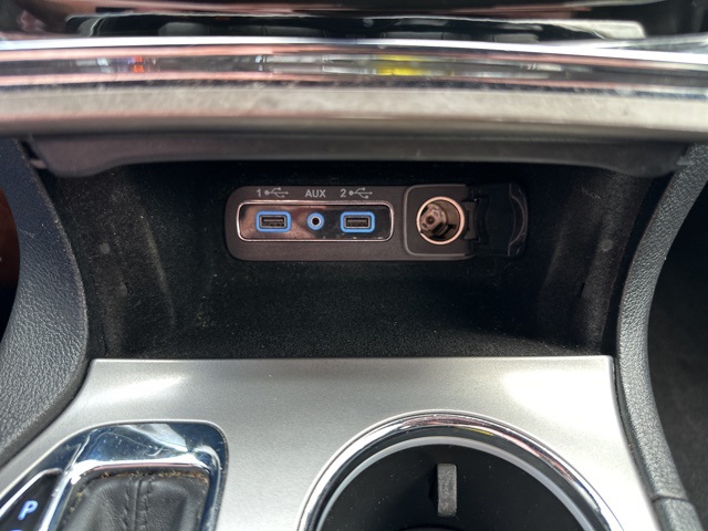 Vehicle image 18 of 47