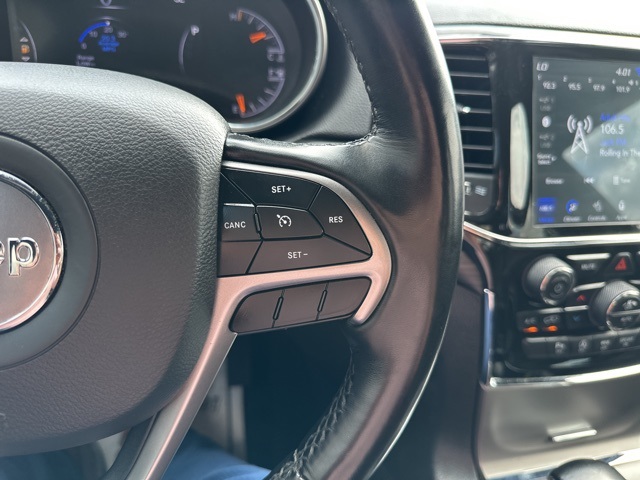 Vehicle image 22 of 47
