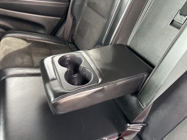 Vehicle image 29 of 47