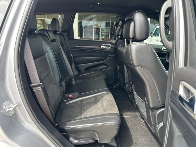 Vehicle image 37 of 47