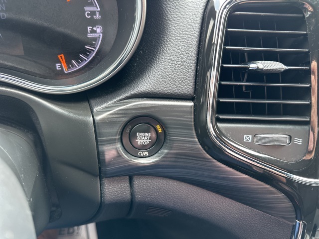 Vehicle image 23 of 47