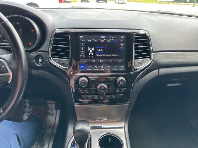 Vehicle image 14 of 47