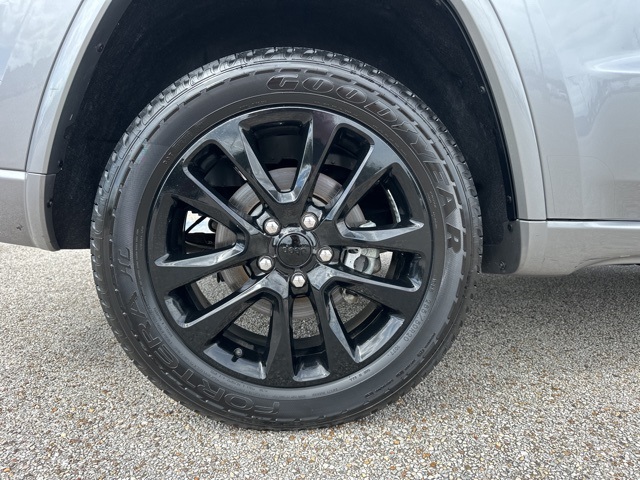 Vehicle image 45 of 47