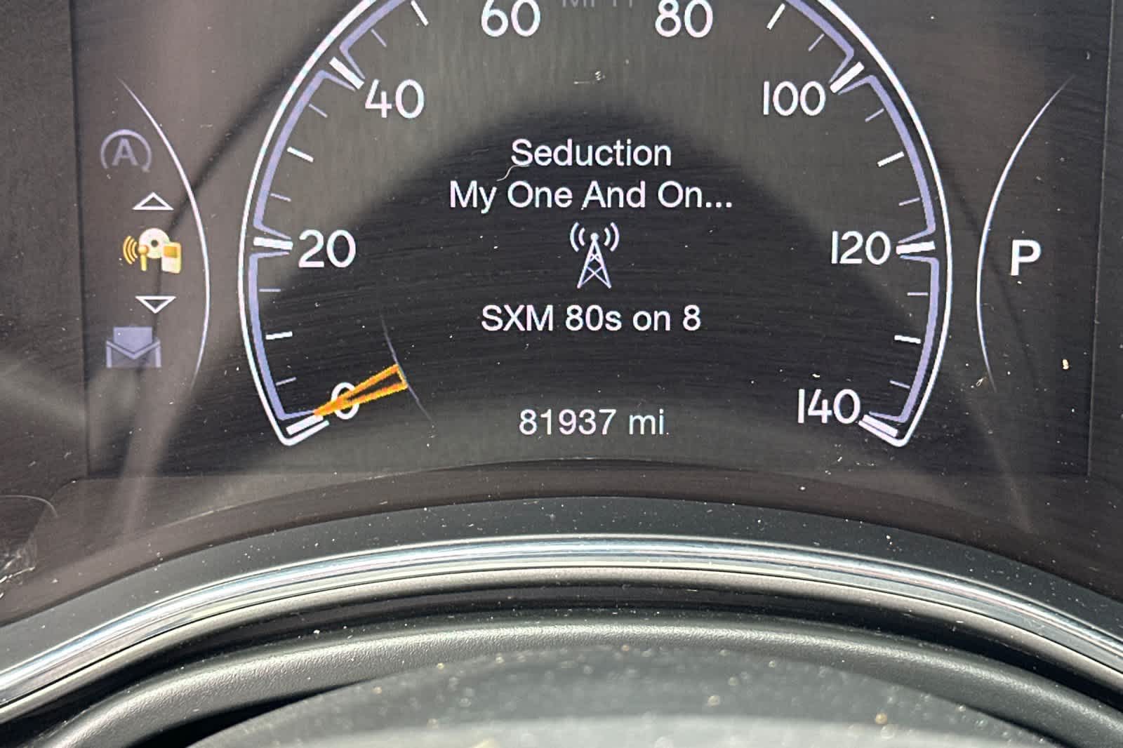 Vehicle image 25 of 29