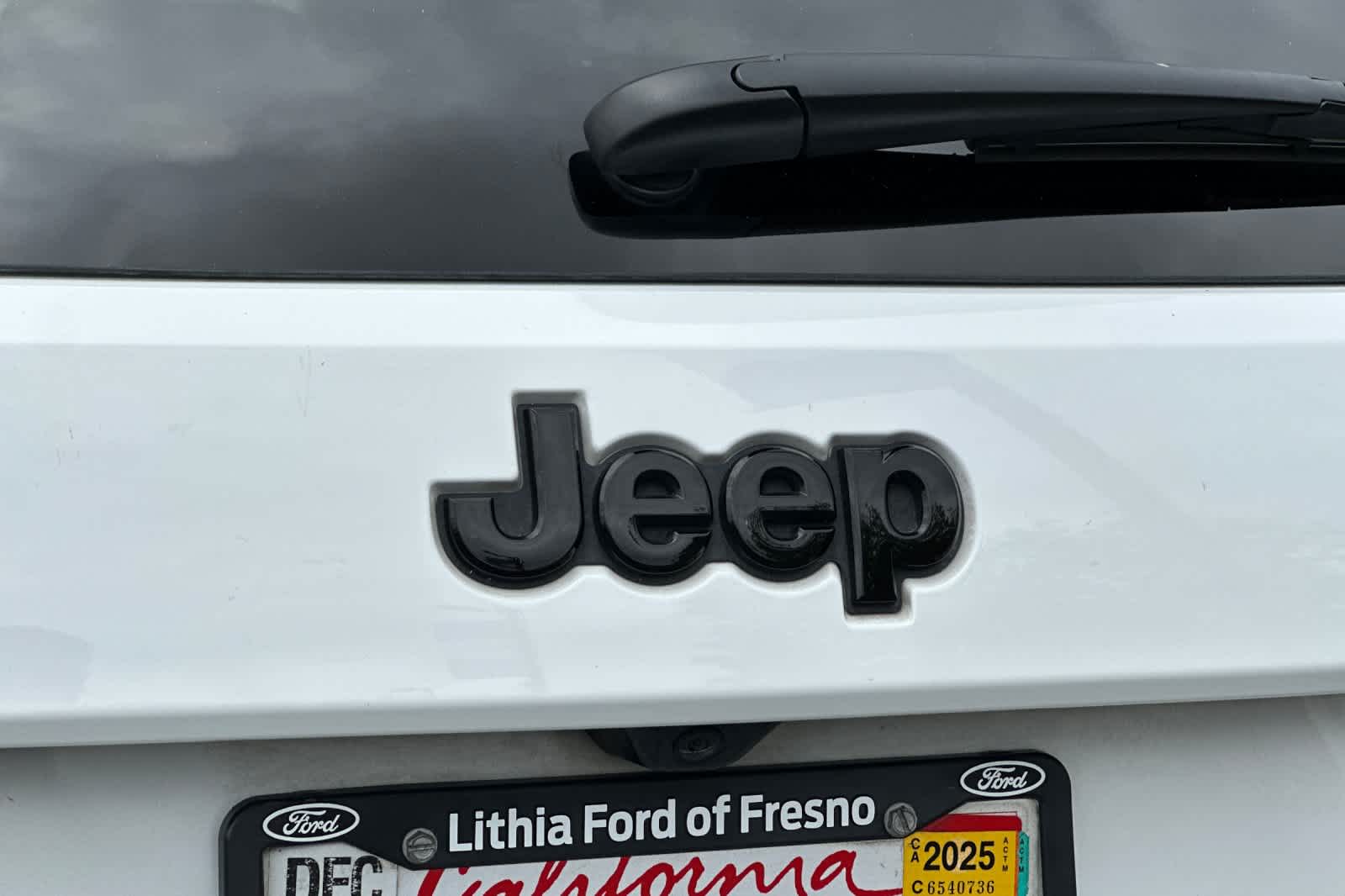 Vehicle image 27 of 29