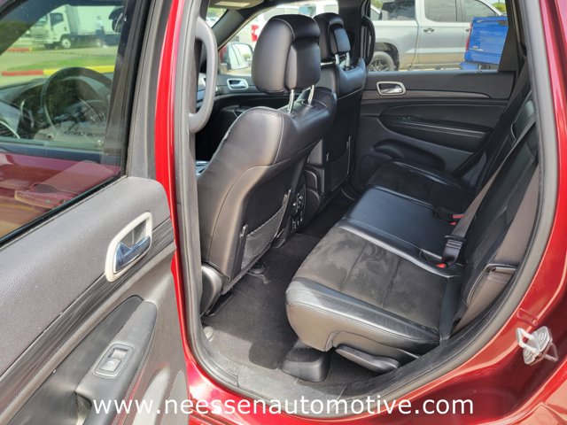 Vehicle image 16 of 34