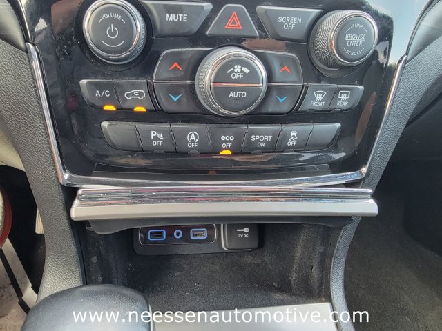 Vehicle image 31 of 34