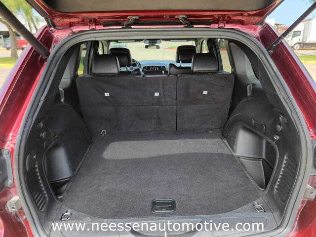 Vehicle image 11 of 34