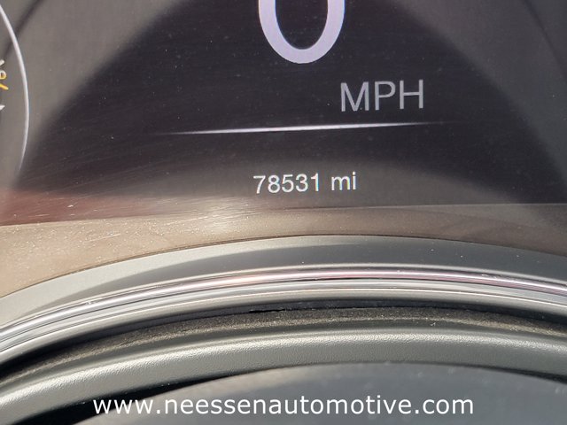 Vehicle image 20 of 34