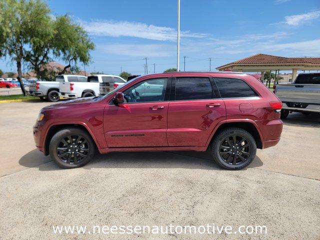 Vehicle image 7 of 34