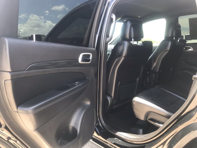 Vehicle image 18 of 30