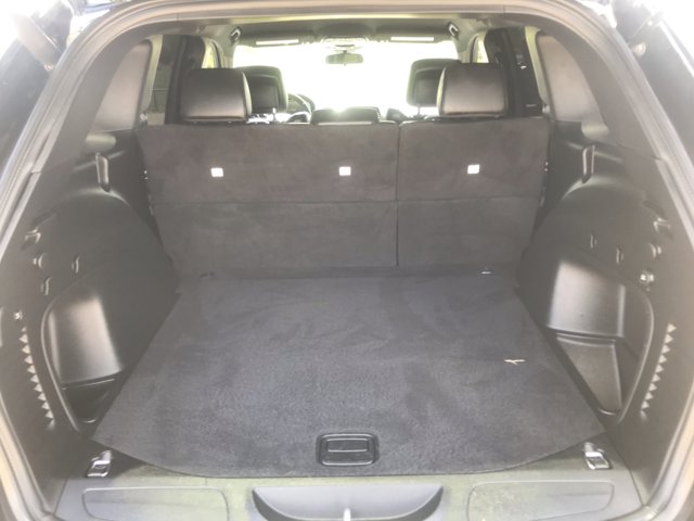 Vehicle image 10 of 30
