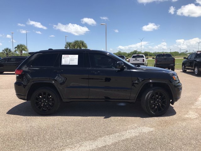 Vehicle image 4 of 30