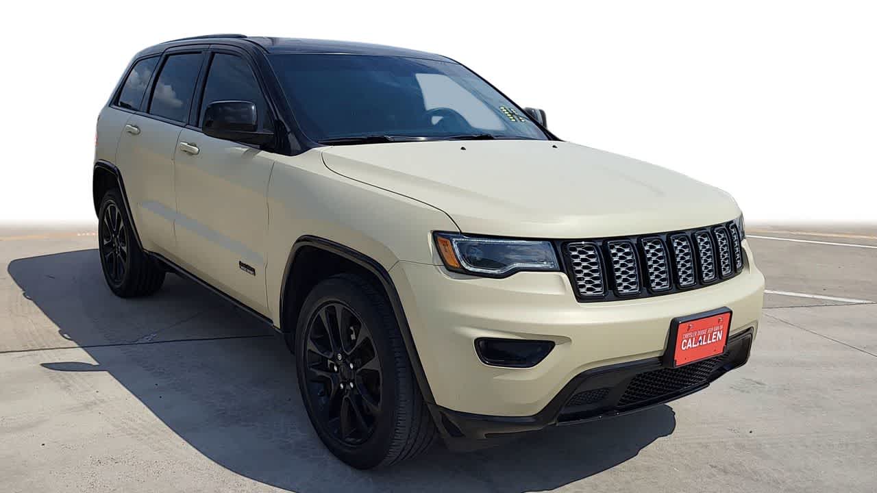 Vehicle image 4 of 29