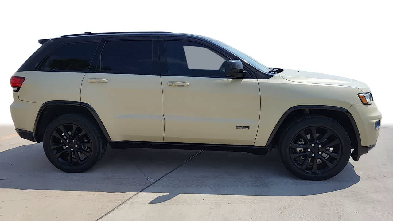 Vehicle image 5 of 29