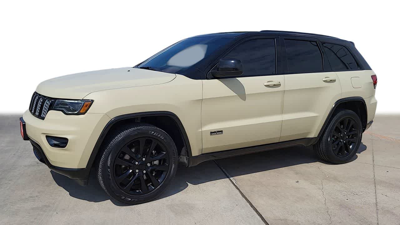 Vehicle image 2 of 29
