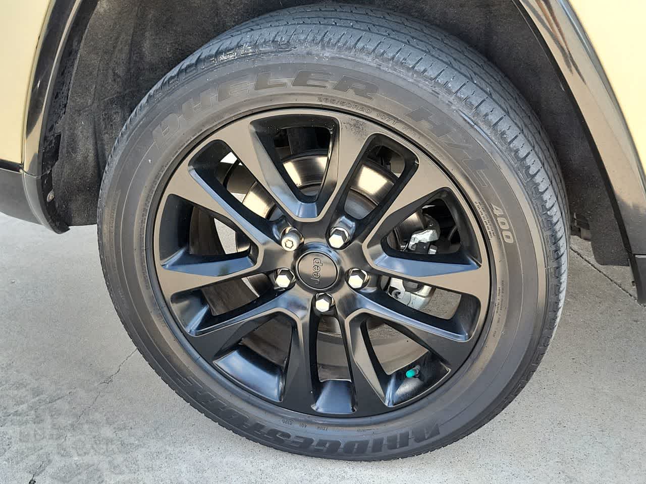 Vehicle image 16 of 29