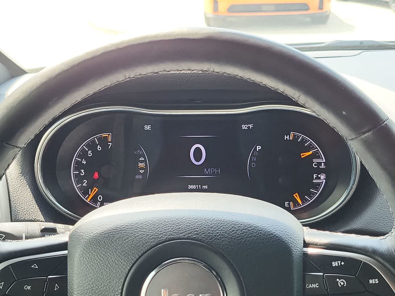 Vehicle image 26 of 29