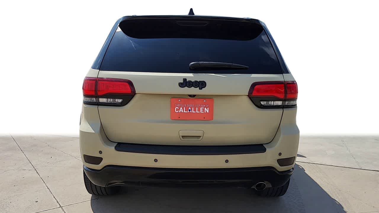 Vehicle image 7 of 29