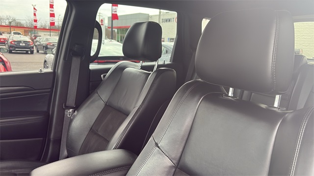 Vehicle image 16 of 26