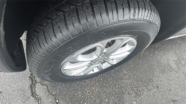 Vehicle image 8 of 26