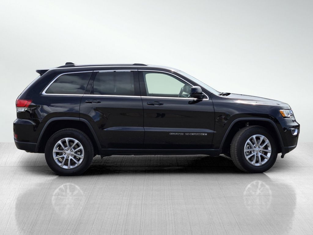Vehicle image 4 of 25