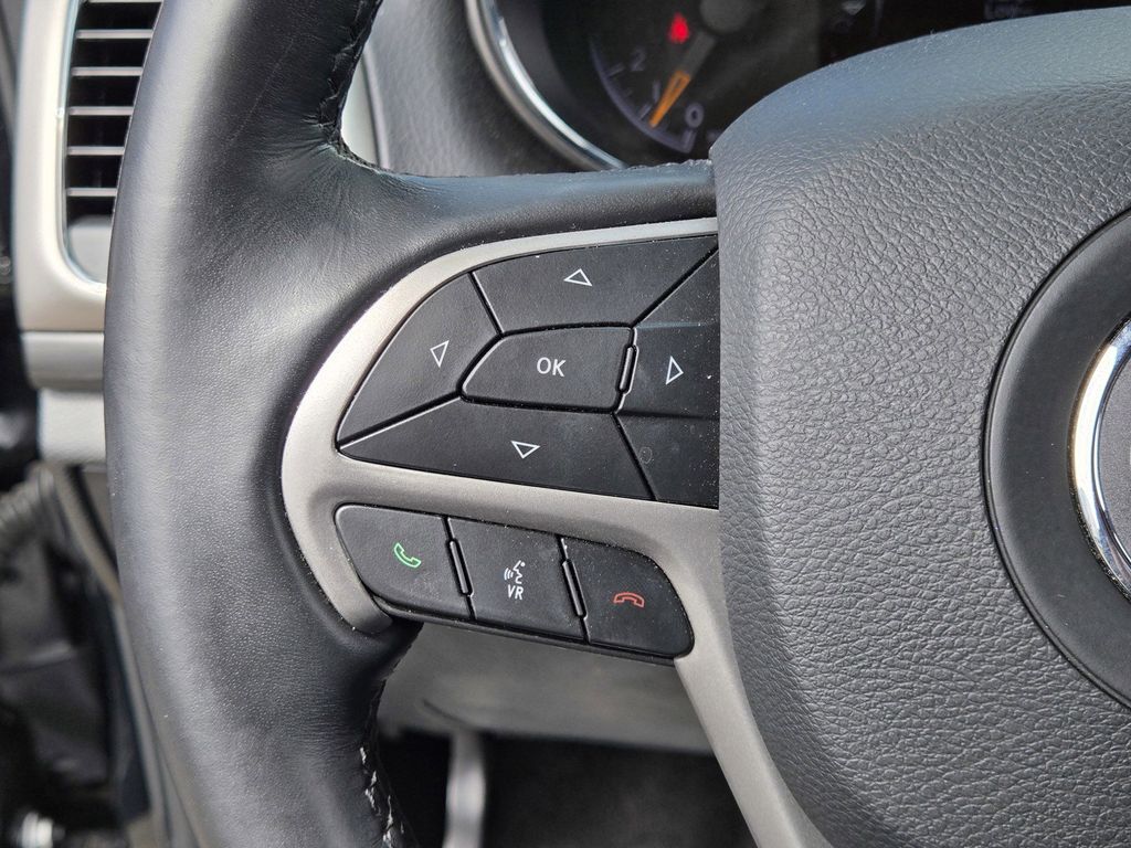 Vehicle image 20 of 25