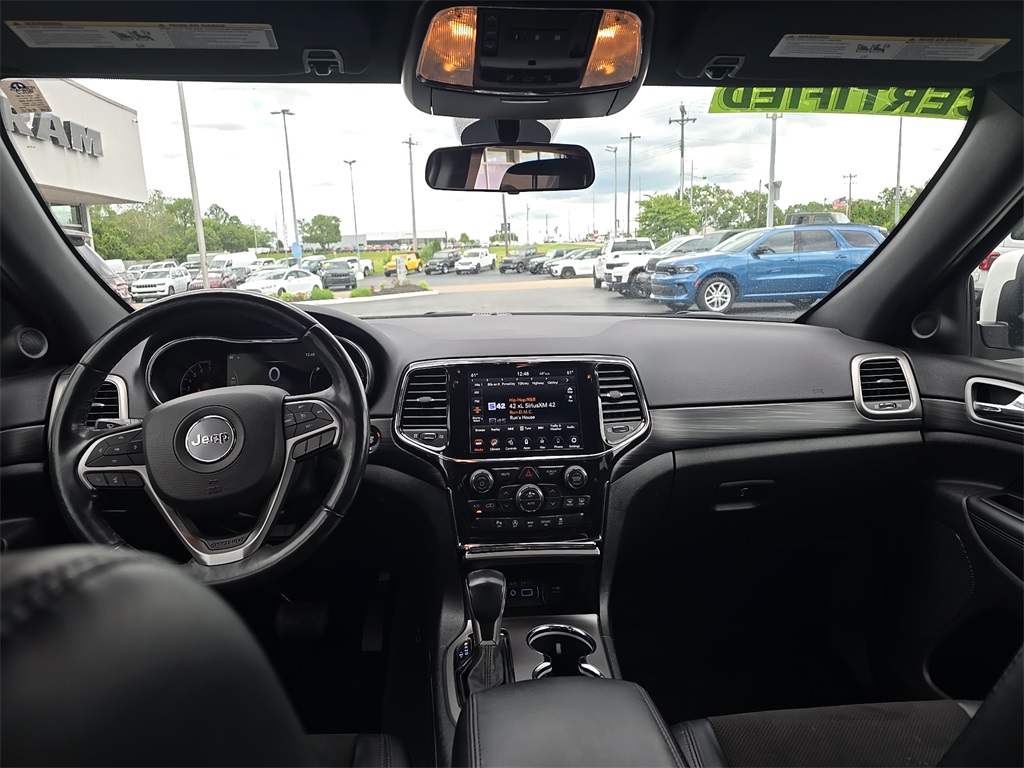 Vehicle image 21 of 22
