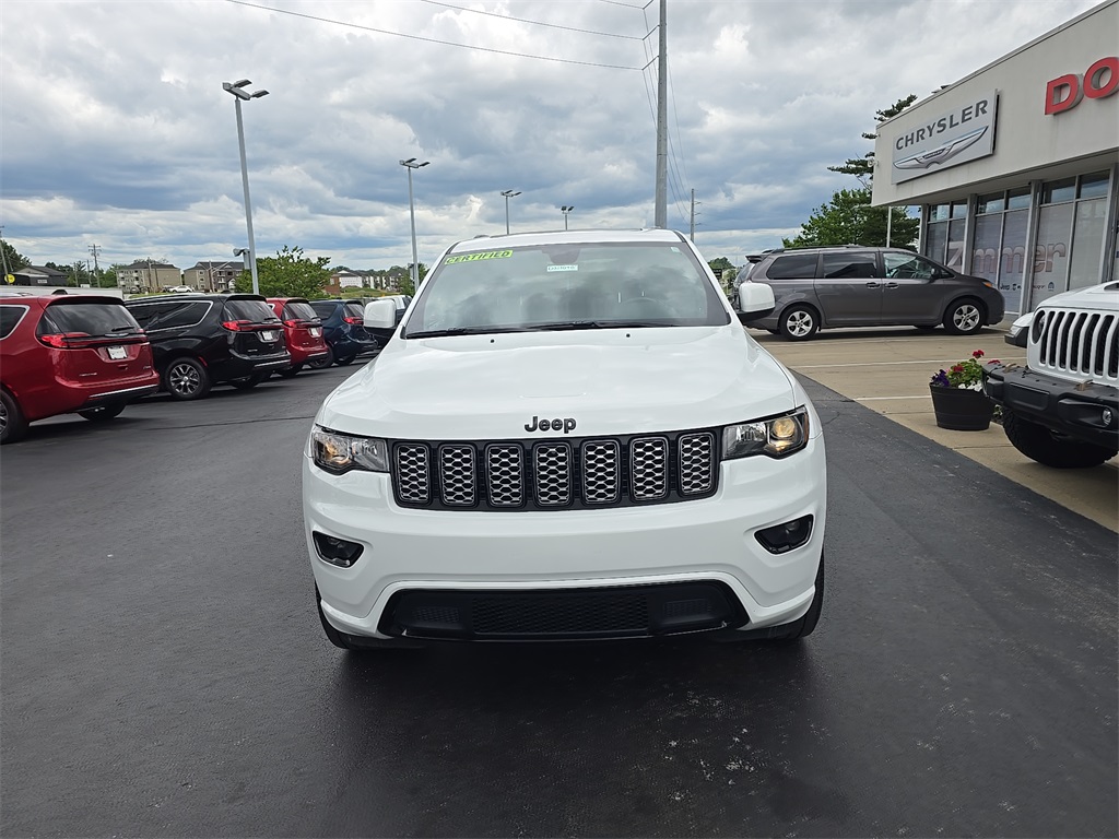 Vehicle image 3 of 22