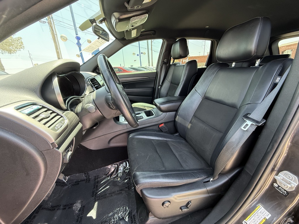 Vehicle image 12 of 29