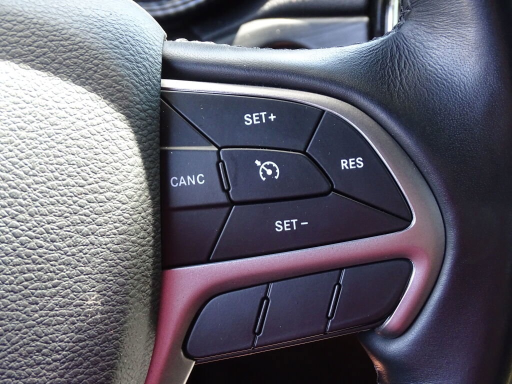 Vehicle image 29 of 31