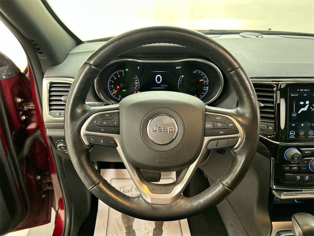 Vehicle image 8 of 25