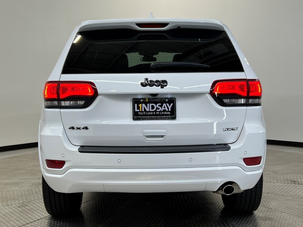 Vehicle image 5 of 40