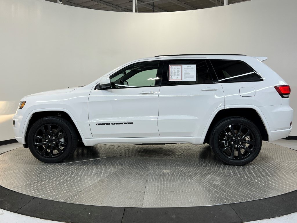 Vehicle image 2 of 40