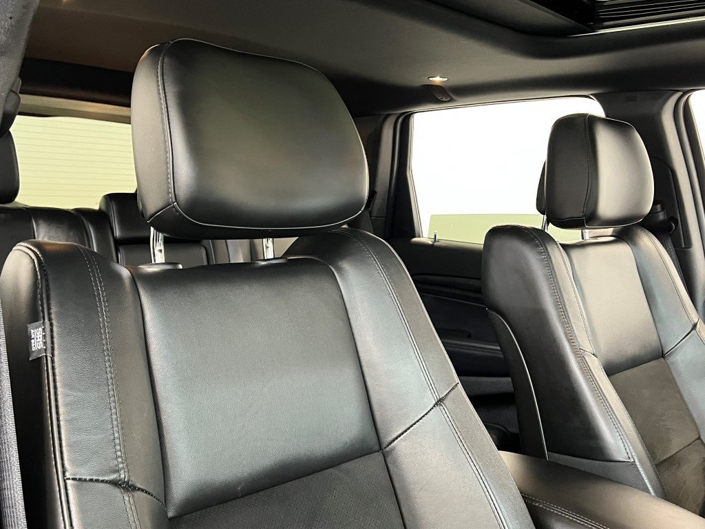 Vehicle image 11 of 40
