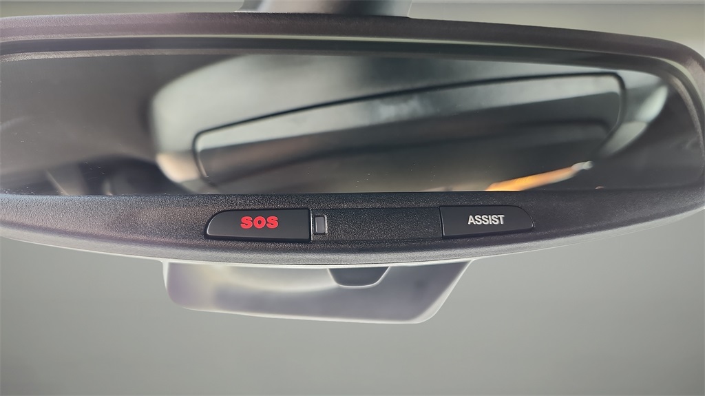 Vehicle image 23 of 42