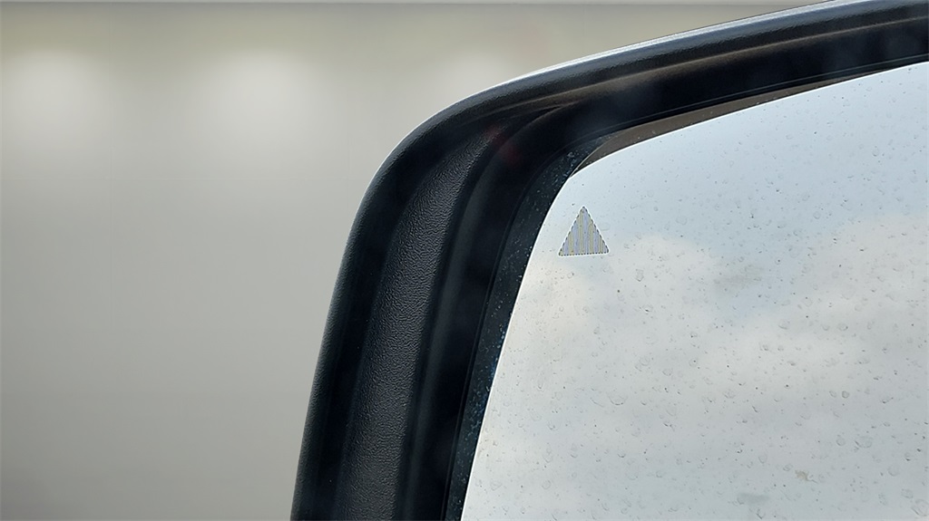 Vehicle image 11 of 42