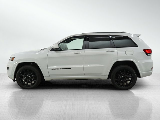 Vehicle image 8 of 29