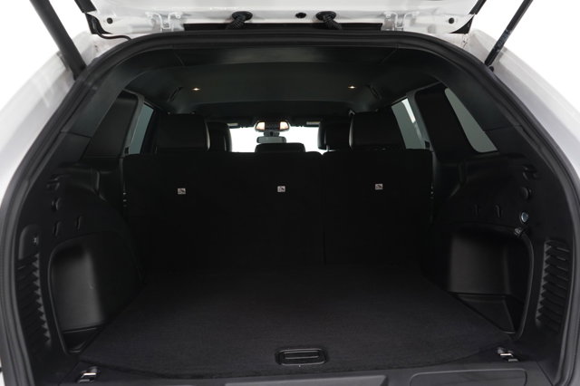 Vehicle image 15 of 29