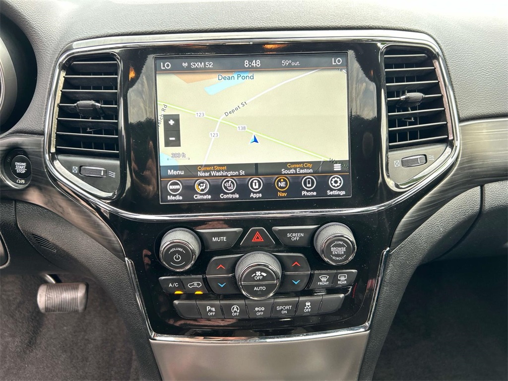 Vehicle image 23 of 34