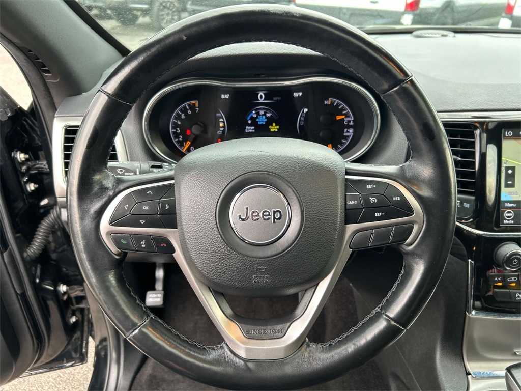 Vehicle image 20 of 34