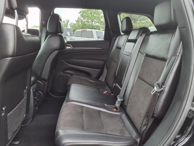 Vehicle image 11 of 30