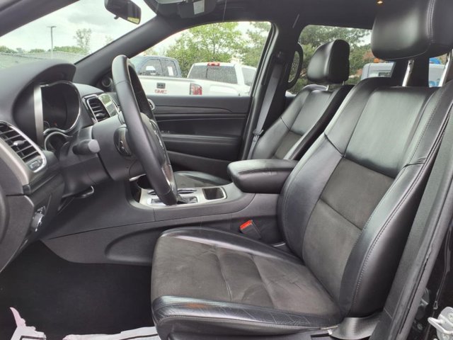 Vehicle image 12 of 30