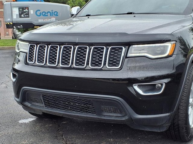 Vehicle image 23 of 30